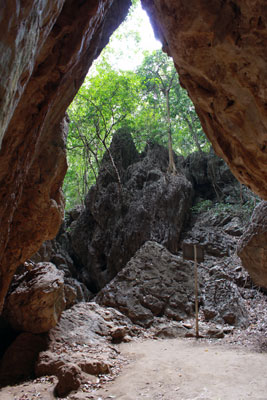 Biak na Bato Cave